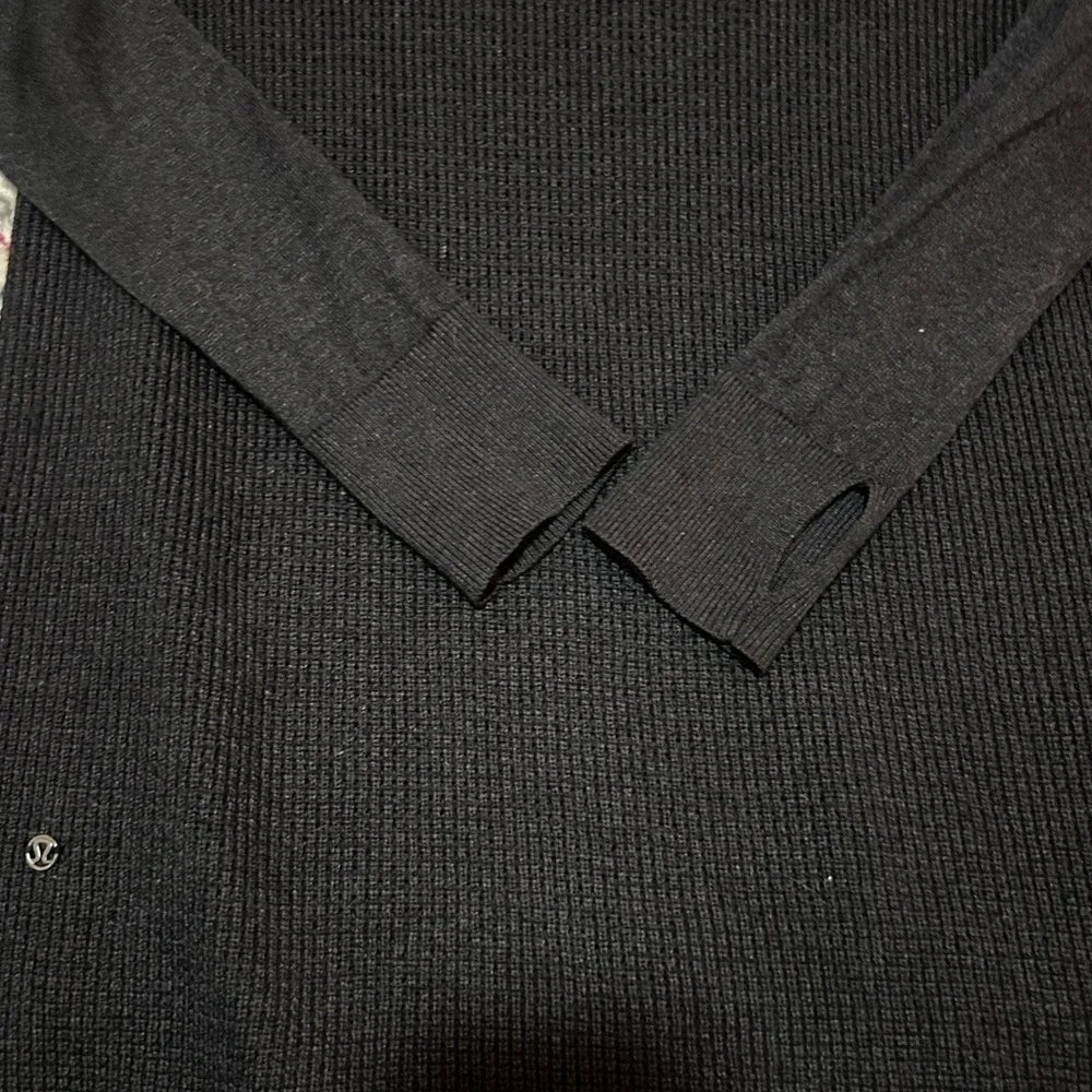 Lululemon The Sweater Life Knit Long Sleeve Shirt Top